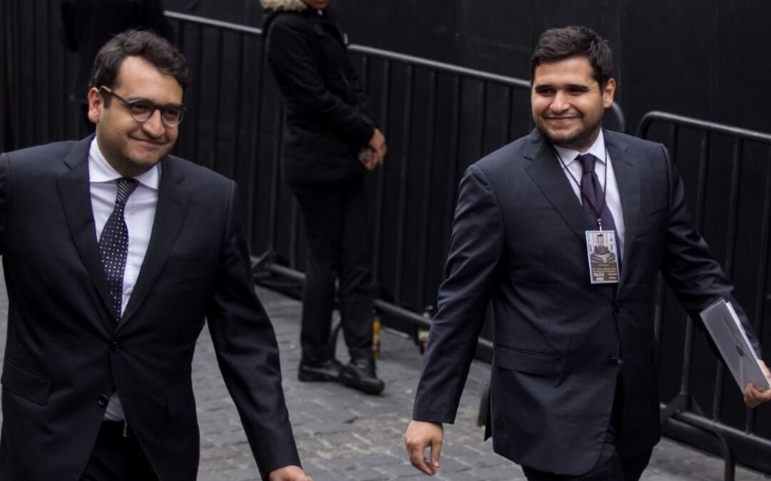 Desechan uno de los amparos tramitados a nombre de los hijos de AMLO por caso de huachicol fiscal